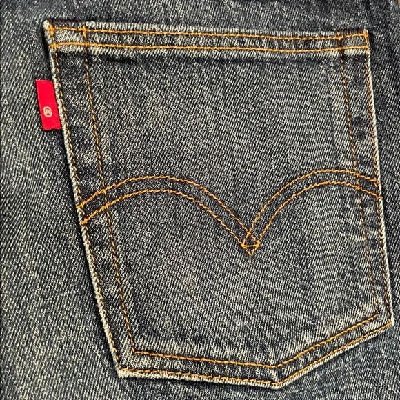 White Oak Cone Denim Levi’s Classic Straight Leg cropped Blue Jeans - Picture 9 of 10